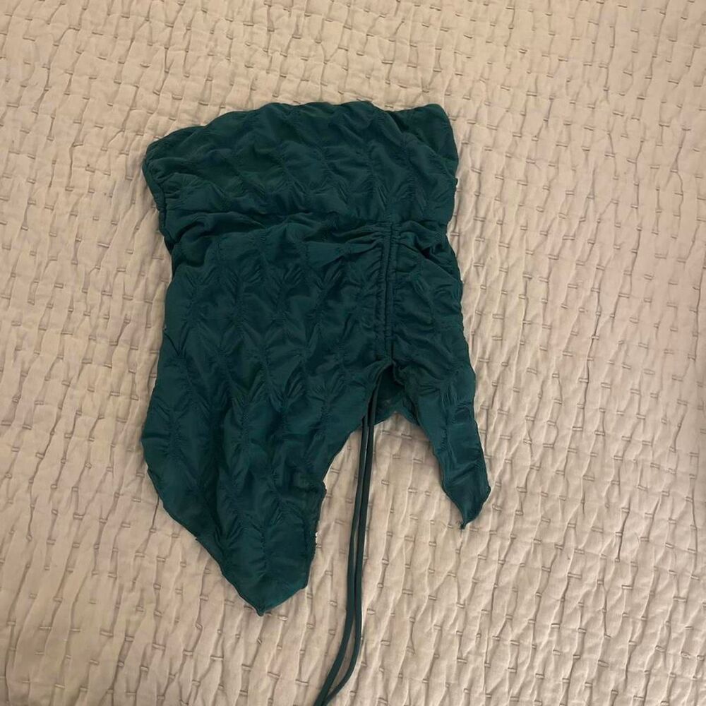 Silence-noise Women's Green Top